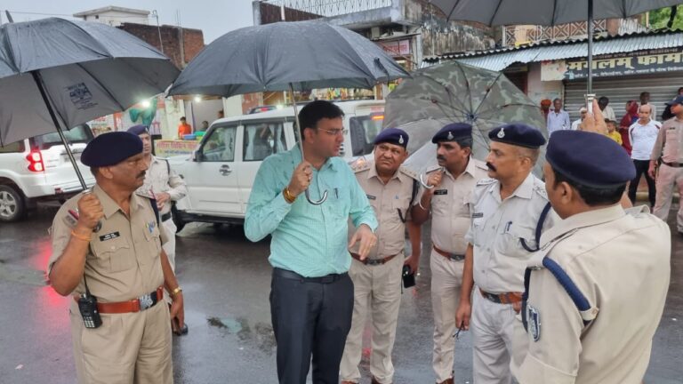 एस पी ने किया मुख्य मंत्री की आम सभा स्थल निरीक्षण, कल है शिवराज की आम सभा